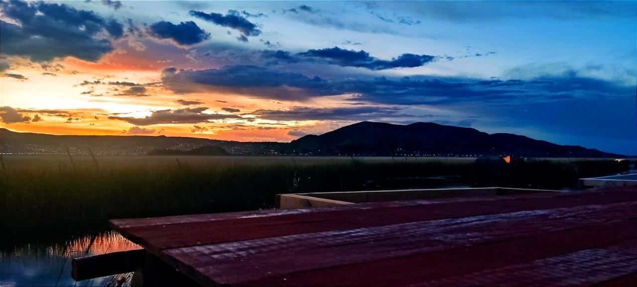 Ecoturismo, Los Uros Puno Luaran gambar